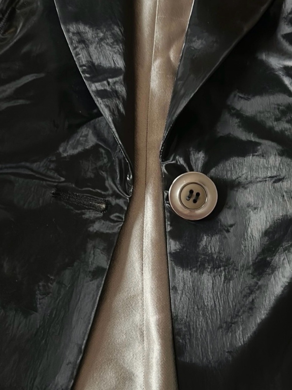 Giorgio Armani Shiny Black Women's Blazer - Picture 4 of 10